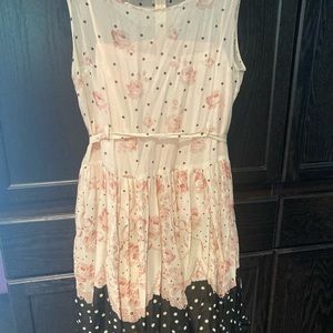 Valentino dress gorgeous 100% silk.  Size EU 44